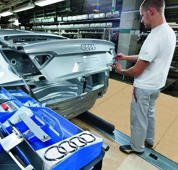 Im Geschäftsjahr 2010 insgesamt 1.092.411 Automobile der Marke Audi ausgeliefert